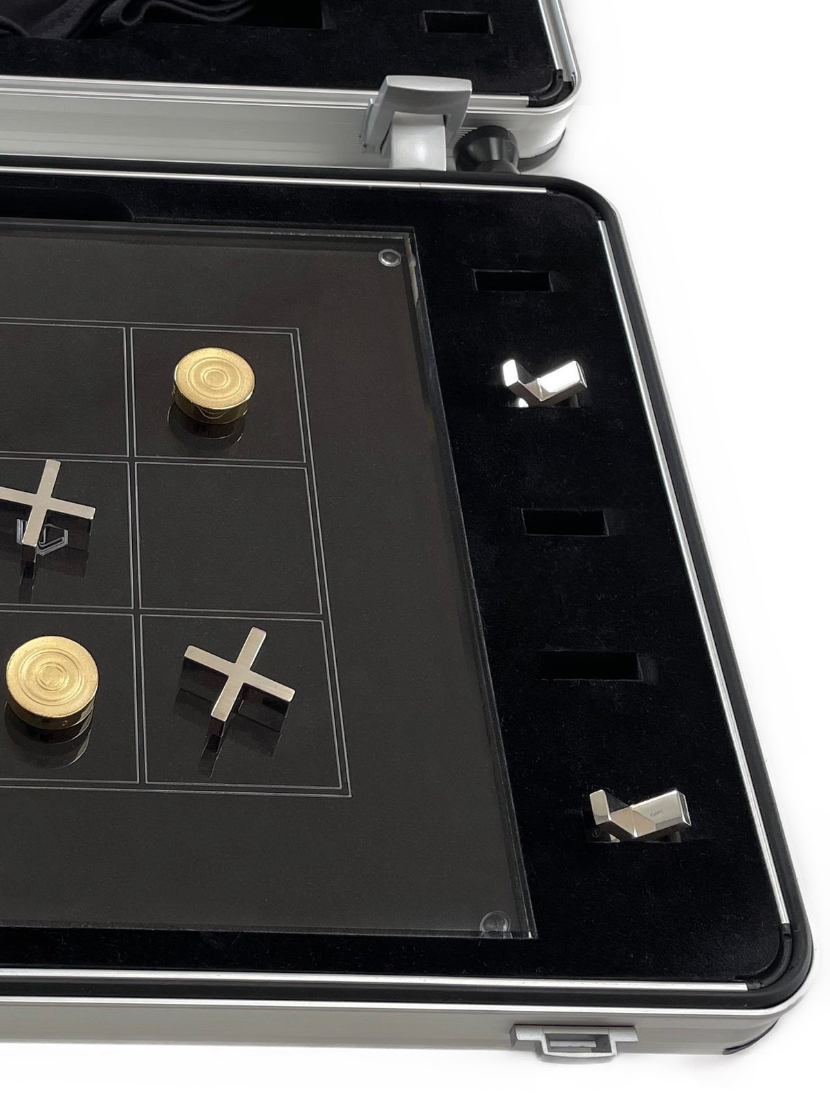 Brettspiel Tic Tac Toe  mit 10 Sterlingsilber Spielsteinen, 5 Steine 18K vergoldet