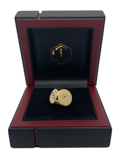 18k (750) gold dice. The valuable, fully solid game cube is unique on the market worldwide in terms of its size and properties! Exclusive and valuable! A must-have for game lovers, collectors and investors!
