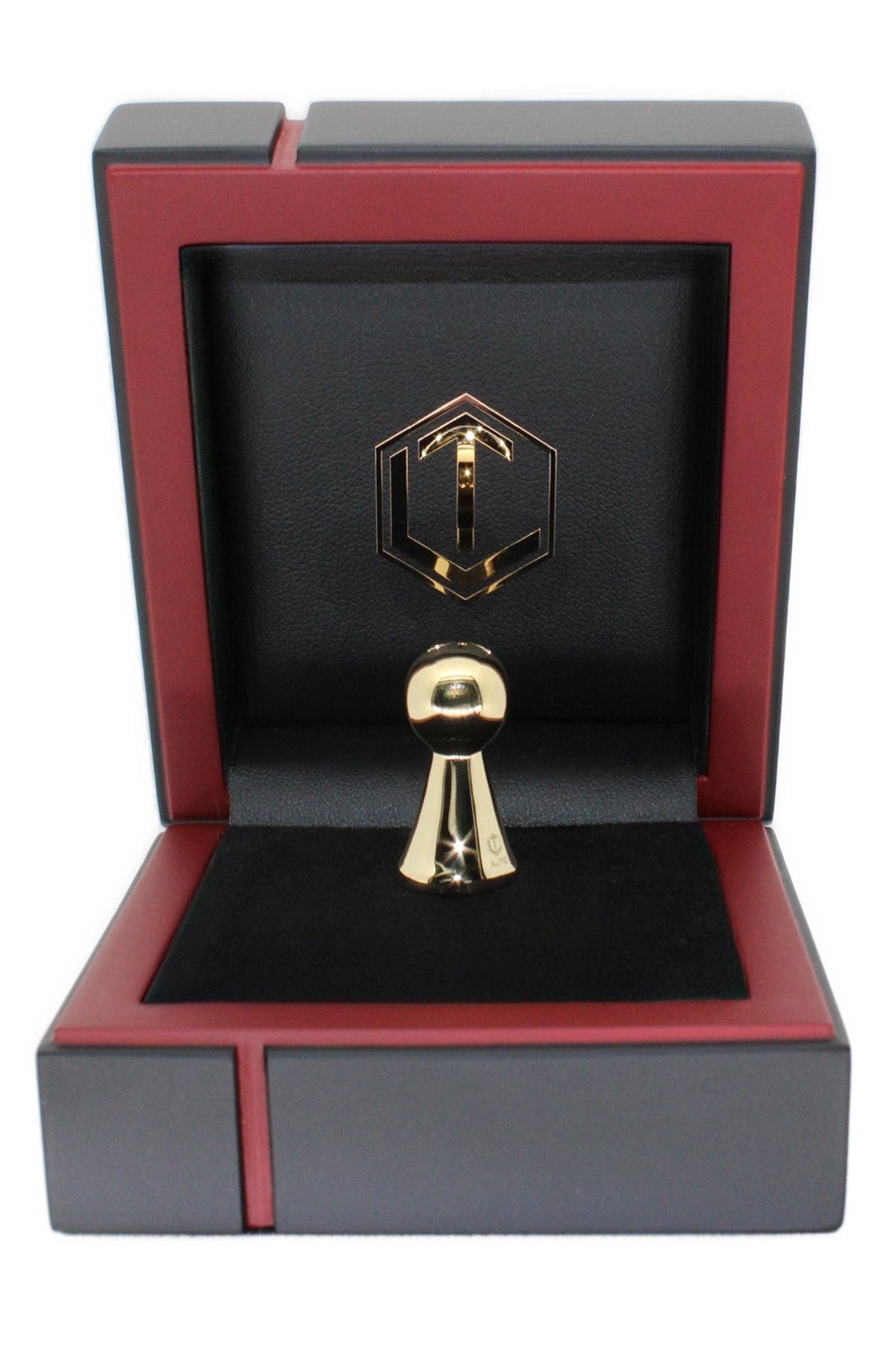 Toy pawns made of 18 carat (750) gold. solid. In terms of its characteristics, size and texture, the play pawn is unique on the market worldwide! Valuable, exclusive and valuable! A must-have for players, collectors and investors!